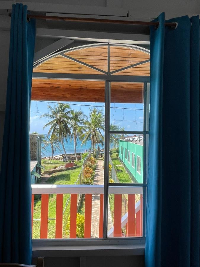 Christina'S Guest House Official Little Corn Island Esterno foto