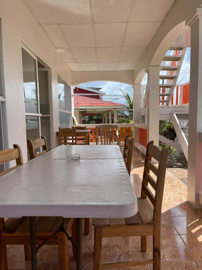 Christina'S Guest House Official Little Corn Island Esterno foto