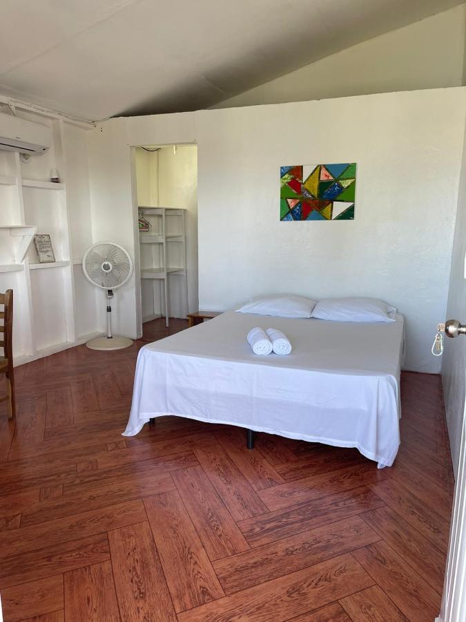 Christina'S Guest House Official Little Corn Island Esterno foto
