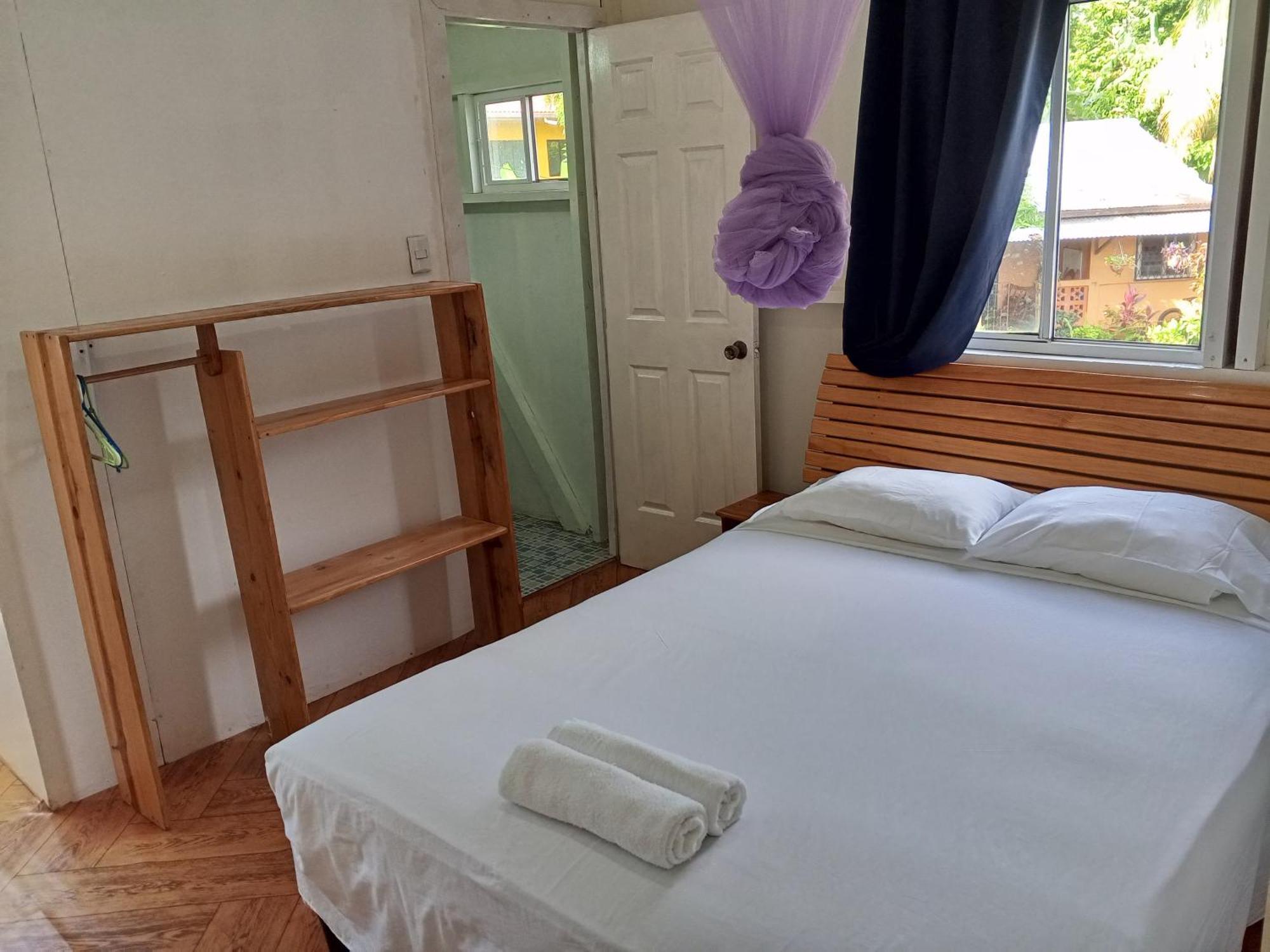 Christina'S Guest House Official Little Corn Island Esterno foto