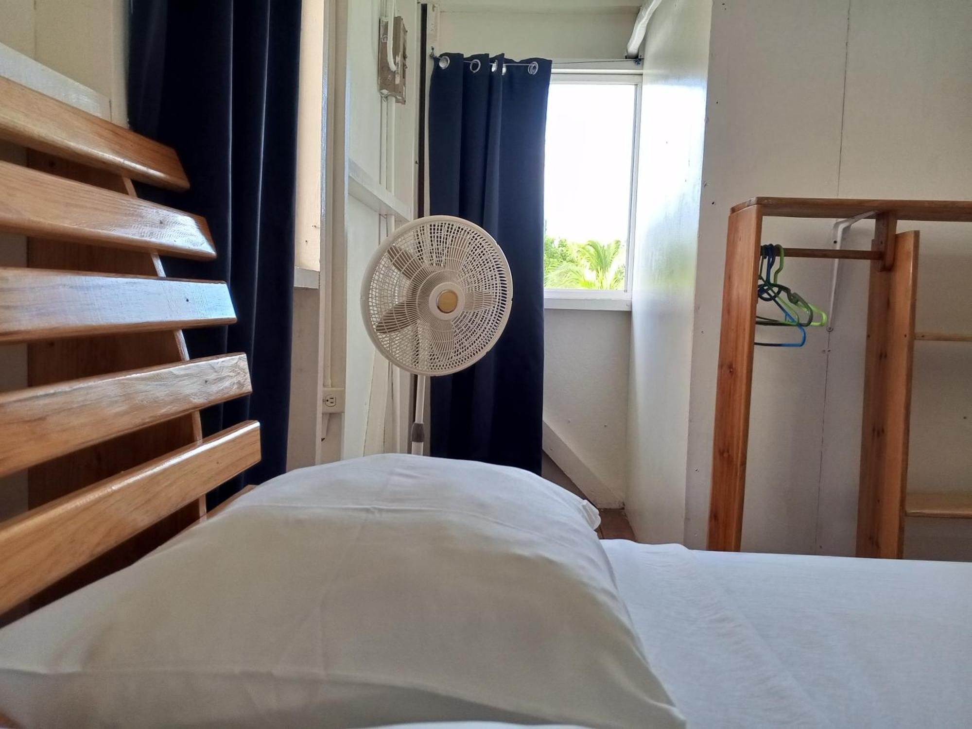 Christina'S Guest House Official Little Corn Island Esterno foto